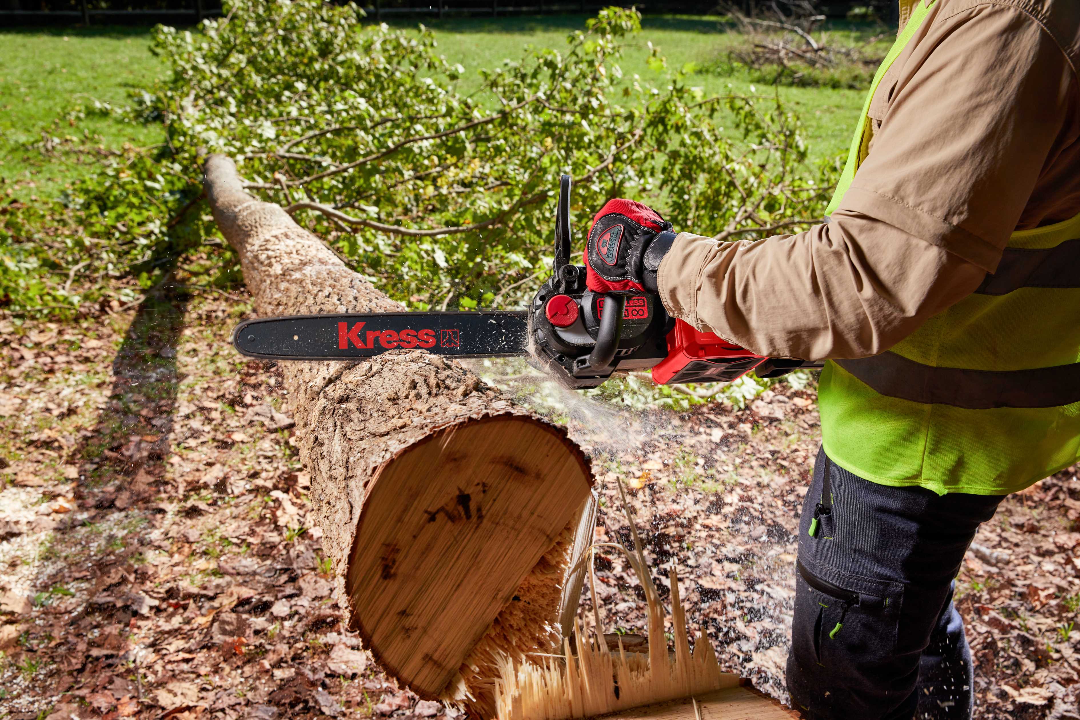 Kress KC300 Commercial Chainsaw - 60V, 40cm/16" Bar - Image 5