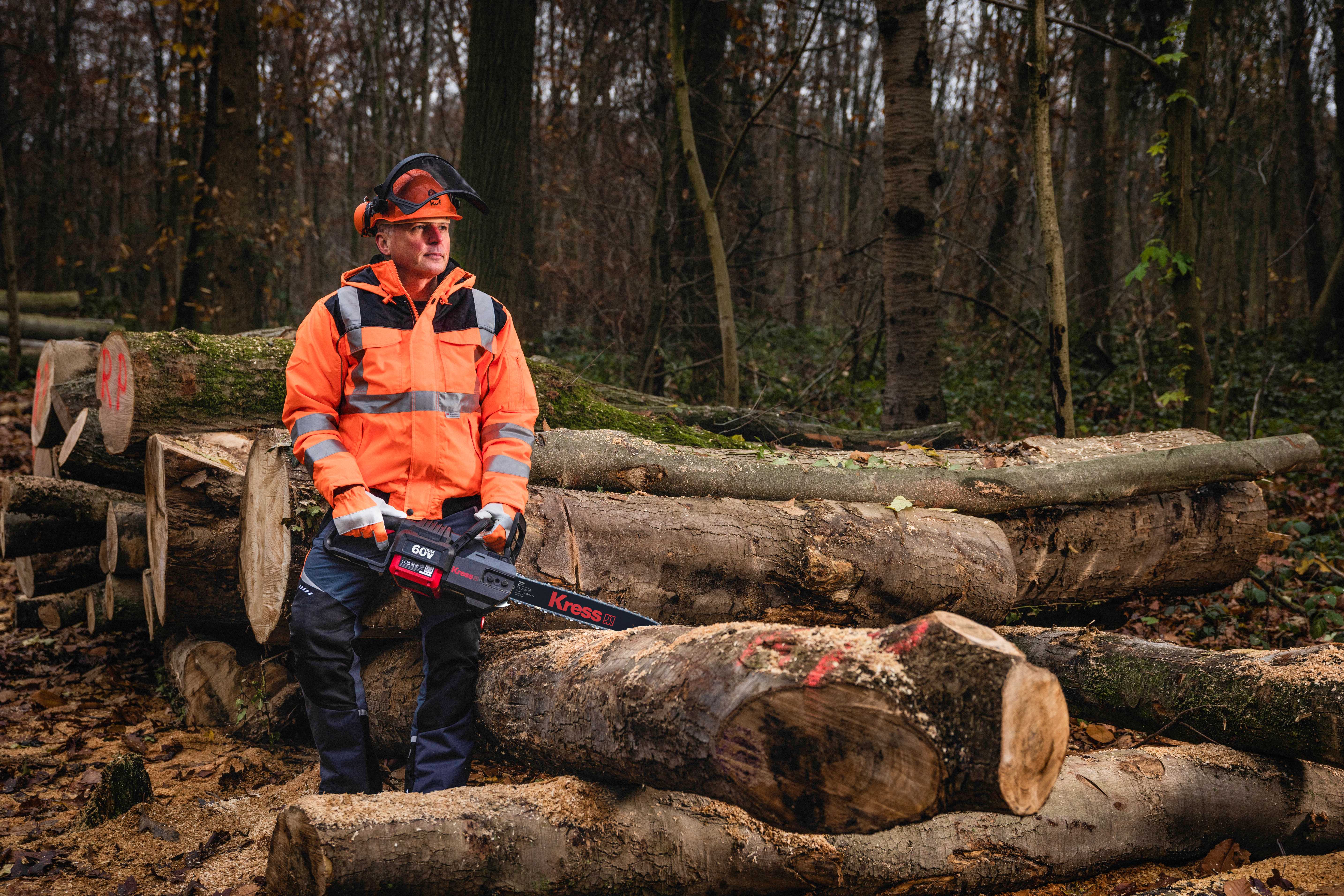 Kress KC300 Commercial Chainsaw - 60V, 40cm/16" Bar - Image 6